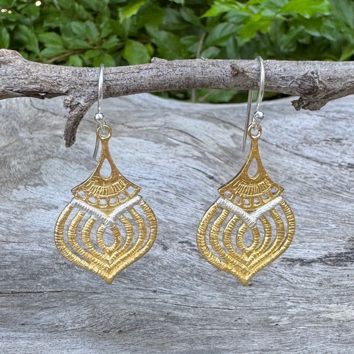 gold earrings