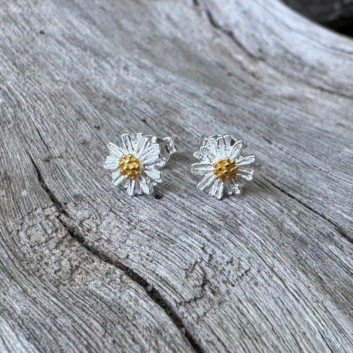 flower stud earring