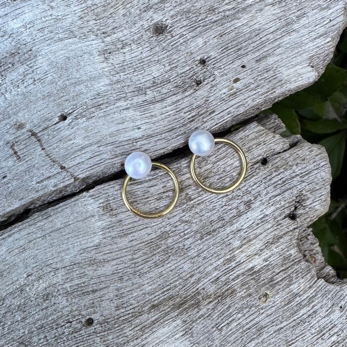 gold pearl earrings