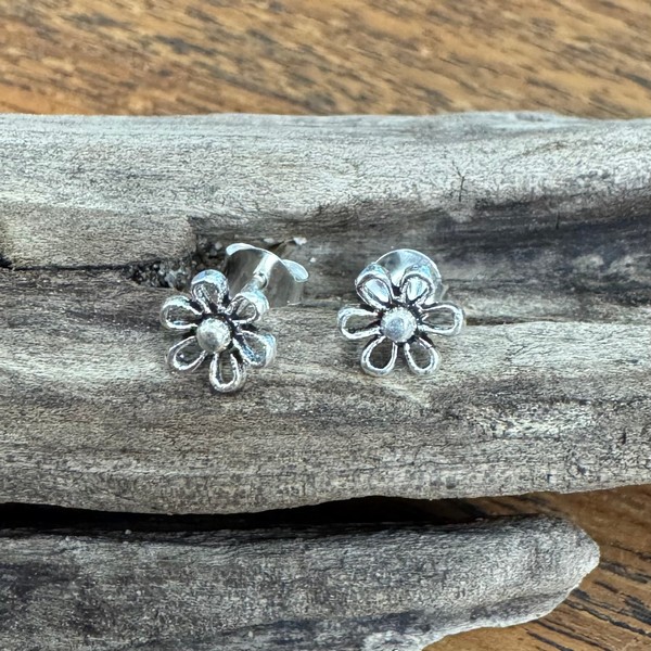 flower earrings