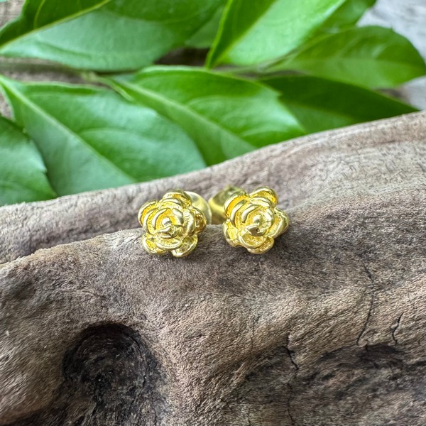 gold flower earrings